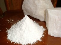 Giải đáp nhanh: Bột talc gây hại cho sức khỏe?